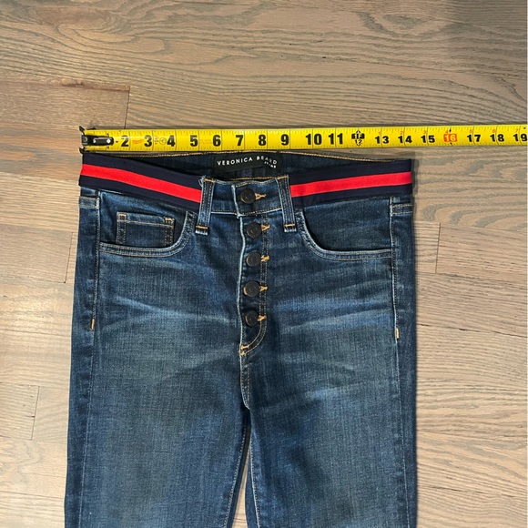 Veronica Beard Jeans Carolyn 10” Baby Boot Crop Jeans - Picture 8 of 8